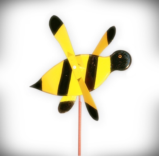 Whirly Bird Bumble Bee Spinner